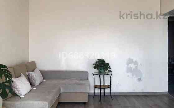 4-комнатная квартира, 72 м², 5/5 этаж, Мкр. Кара-су 85/2 - Школа 46 Шымкент