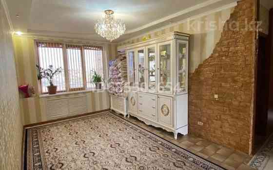4-комнатная квартира, 92 м², 5/5 этаж, 12-й мкр 57 Актау