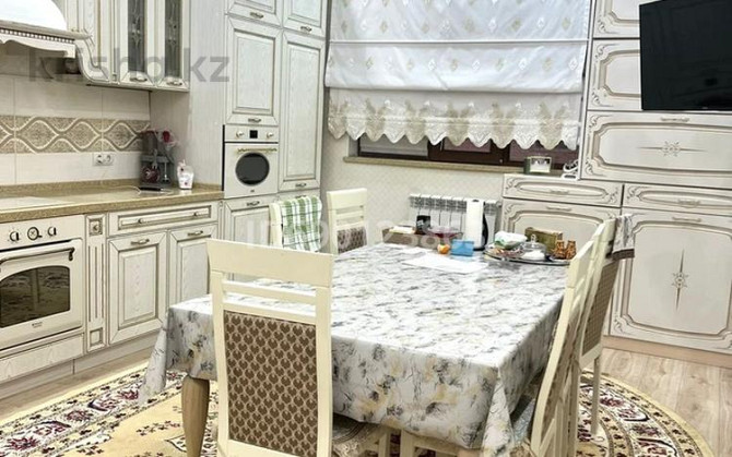 4-комнатная квартира, 120 м², 2/14 этаж, 17-й мкр 7 Aqtau - photo 1