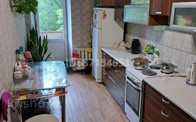 4-комнатная квартира, 80 м², 2/5 этаж, Бажова 343/3 - прохладная рядом школа Усть-Каменогорск - изображение 1