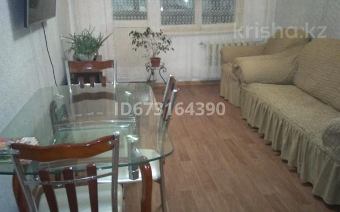 4-комнатная квартира, 72 м², 3/5 этаж, Кердери 138 - проспект Абая Уральск - изображение 1