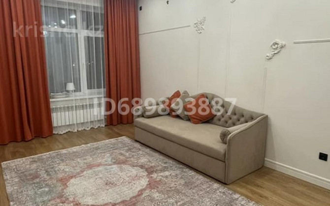 4-комнатная квартира, 121 м², 3/3 этаж, Есенберлина 1 - Площадь Первого Президента Уральск - изображение 4