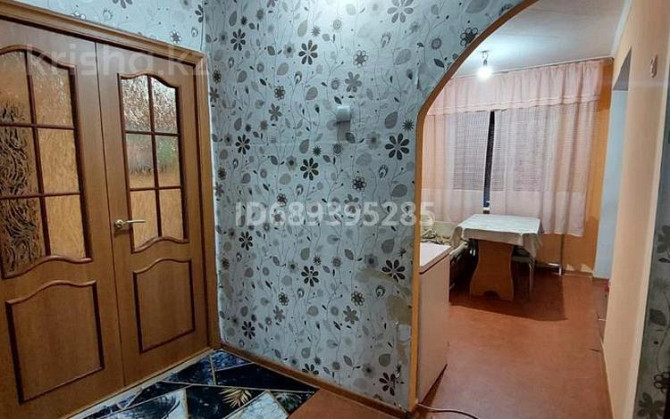 4-комнатная квартира, 63 м², 4/5 этаж, Мухамеджанова 28 Балхаш - изображение 2