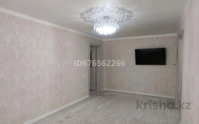 4-комнатная квартира, 60 м², 3/5 этаж, Авангард 3 мкр 38 Атырау - изображение 2