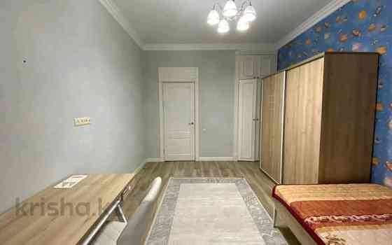 4-комнатная квартира, 130 м², 4/7 этаж, Мангилик ел 48 Астана