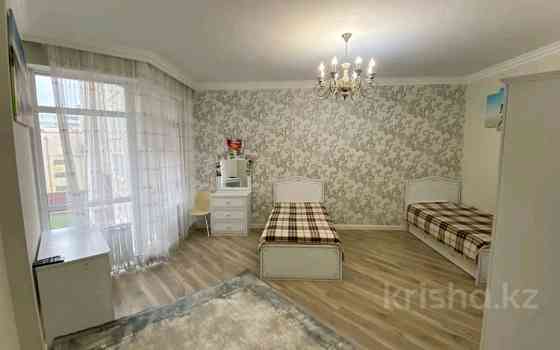 4-комнатная квартира, 130 м², 4/7 этаж, Мангилик ел 48 Астана