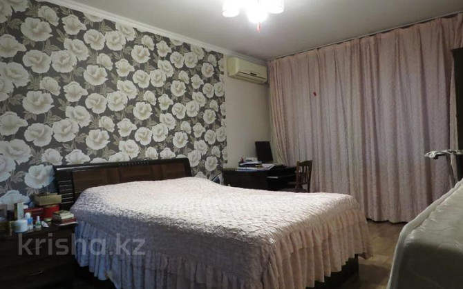 4-комнатная квартира, 74 м², 5/5 этаж, мкр Орбита-1 28 - Мустафин Almaty - изображение 5