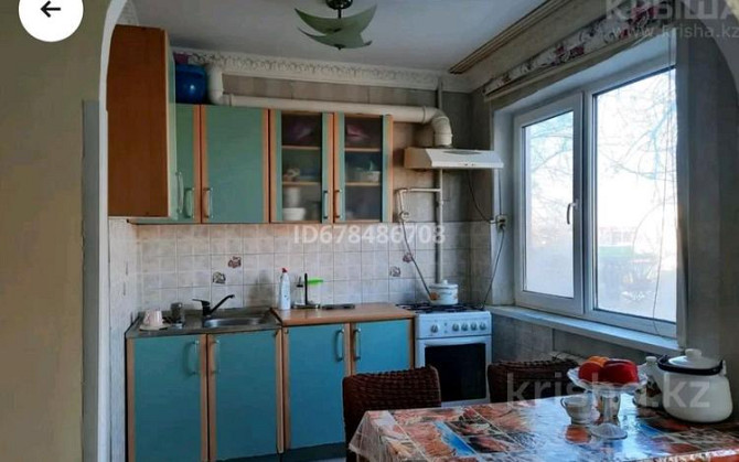 4-комнатная квартира, 64 м², 2/5 этаж, Авангард мкр 2 11 Атырау - изображение 5