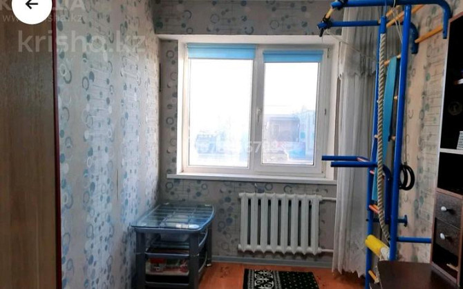 4-комнатная квартира, 64 м², 2/5 этаж, Авангард мкр 2 11 Атырау - изображение 1