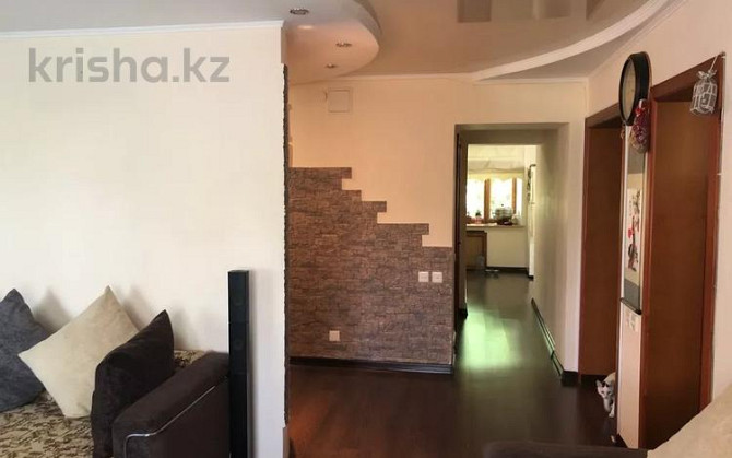 4-комнатная квартира, 107 м², 3/5 этаж, Нуркен Абдирова 51 Караганда - изображение 2