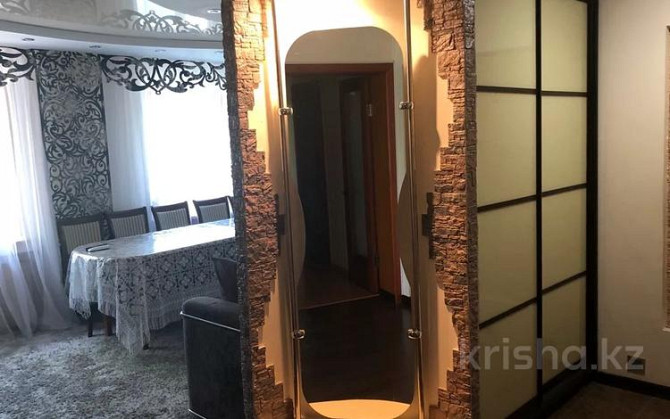 4-комнатная квартира, 107 м², 3/5 этаж, Нуркен Абдирова 51 Караганда - изображение 4