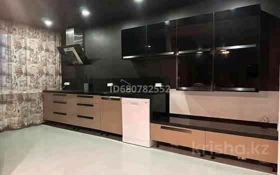 4-комнатная квартира, 275.8 м², 16/17 этаж, Иманова 26 - Валиханова Астана