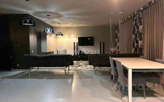 4-комнатная квартира, 275.8 м², 16/17 этаж, Иманова 26 - Валиханова Астана