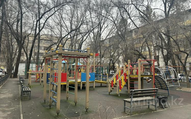 3-комнатная квартира, 54 м², 3/4 этаж, мкр Коктем-2 18 Алматы - изображение 4