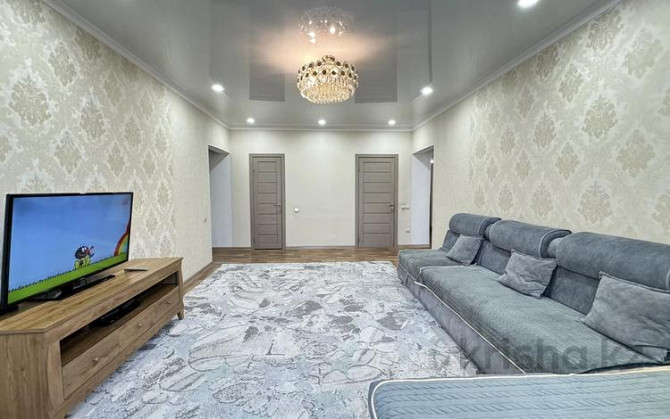 3-комнатная квартира, 138 м², 8/16 этаж, мкр Шугыла, Жуалы - Мкр. Калкаман Алматы - изображение 1