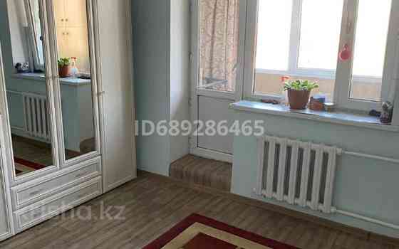 4-комнатная квартира, 90 м², 6/9 этаж, мкр Мамыр-1 - Шаляпина -Момышұлы Almaty