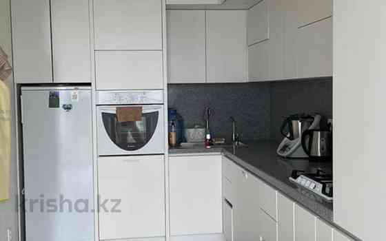 4-комнатная квартира, 125 м², 4/5 этаж, 15-й мкр 35 Актау