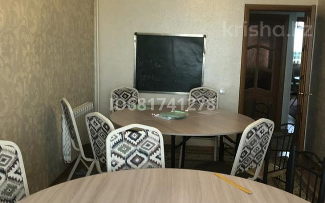 4-комнатная квартира, 90 м², 4/5 этаж, 12-й мкр 50 - ТРК Актау, 13 гимназия, студия рисования, супер Актау - изображение 6