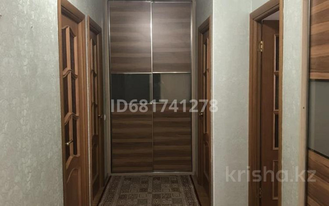 4-комнатная квартира, 90 м², 4/5 этаж, 12-й мкр 50 - ТРК Актау, 13 гимназия, студия рисования, супер Актау - изображение 5