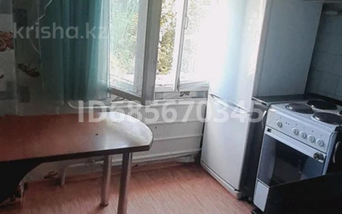 4-комнатная квартира, 60 м², 3/5 этаж, Абая 5/2 Усть-Каменогорск - изображение 3