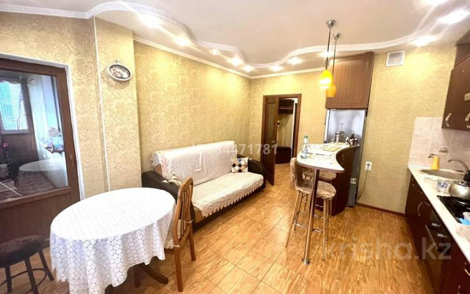 1-комнатная квартира, 47 м², 5/5 этаж, мкр Акбулак 147 Алматы - изображение 3