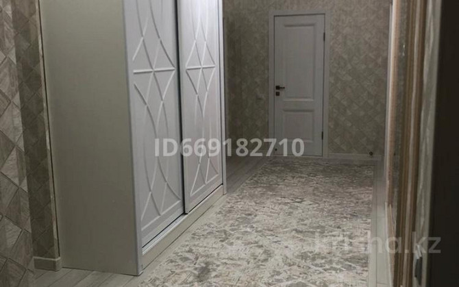 4-комнатная квартира, 140 м², 4/7 этаж, 19а 21 Актау - изображение 1