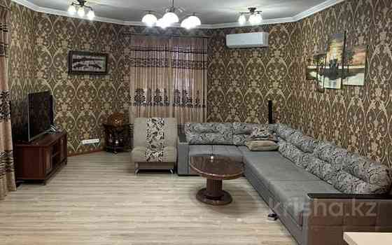 5-комнатный дом, 300 м², 8 сот., Айтеке Би - Срочно 