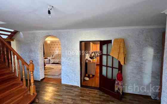 6-комнатный дом, 150 м², 150 сот., мкр Шанырак-1 124/2 - Өтемісұлы Алматы