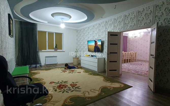 5-комнатный дом, 225 м², 10 сот., Мкр КӨКТЕМ Атырау - изображение 1