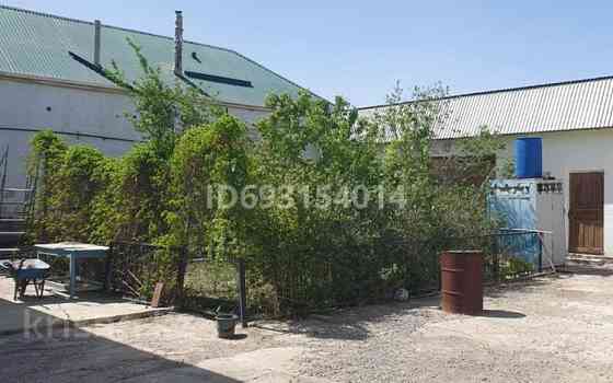 4-комнатный дом, 260 м², 10 сот., Уалиев 75 - М.Шокая Kyzylorda