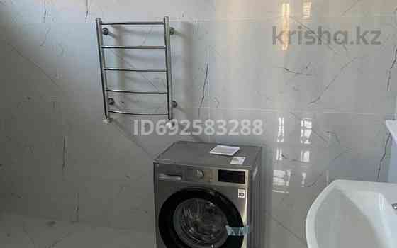 8-комнатный дом, 380 м², 8 сот., мкр Нуртас, Маржантас 1100 - Рядом со школы 72 школы Shymkent