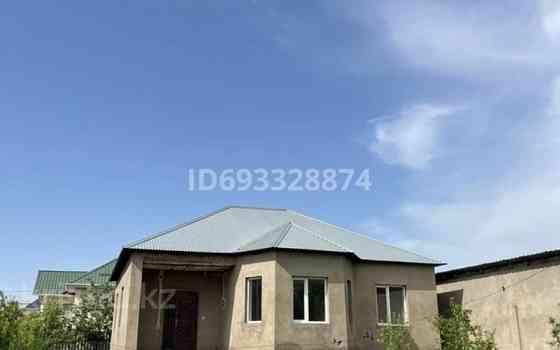 3-комнатный дом, 130 м², 8 сот., мкр Нуртас 55 - Саяхат Shymkent