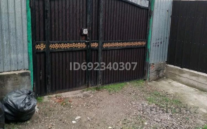 12-комнатный дом, 250 м², 5 сот., Хожамьярова 102 Almaty - photo 1