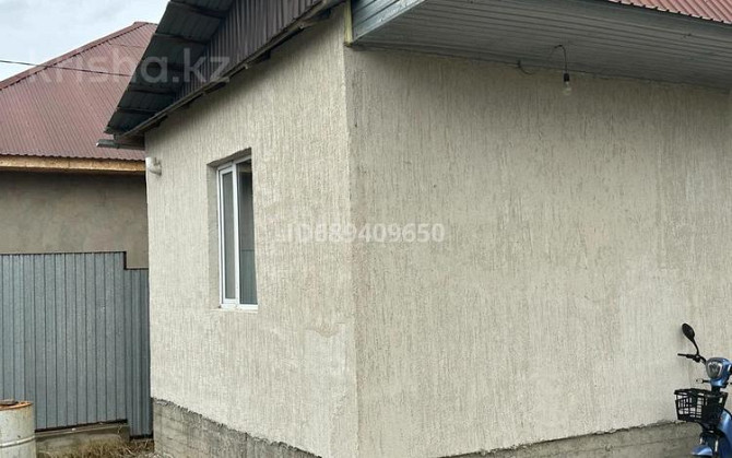 2-комнатный дом, 55 м², 6 сот., мкр Боралдай (Бурундай) Almaty - photo 1