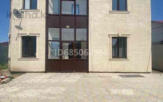6-комнатный дом, 200 м², 5.1 сот., мкр Жулдыз, Жулдыз- мкр Уральск