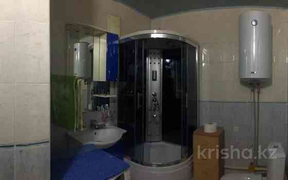4-комнатный дом, 110 м², 8 сот., Малахова 22а Астана