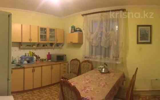 4-комнатный дом, 110 м², 8 сот., Малахова 22а Астана