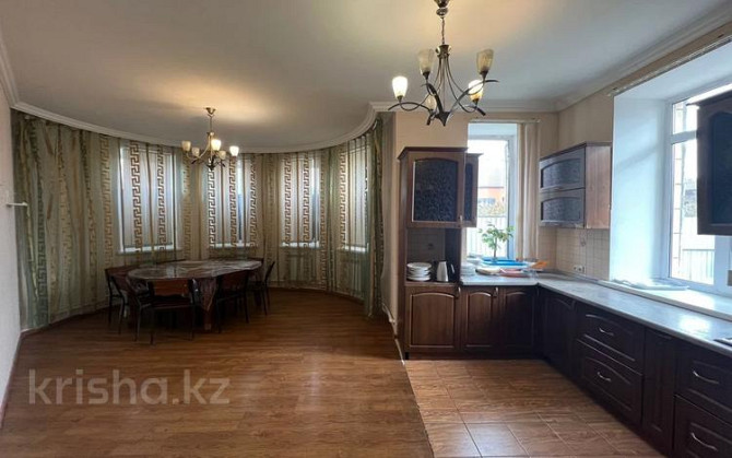 8-комнатный дом, 500 м², 10 сот., Шолпан Жандарбековой 10 Караганда - изображение 2