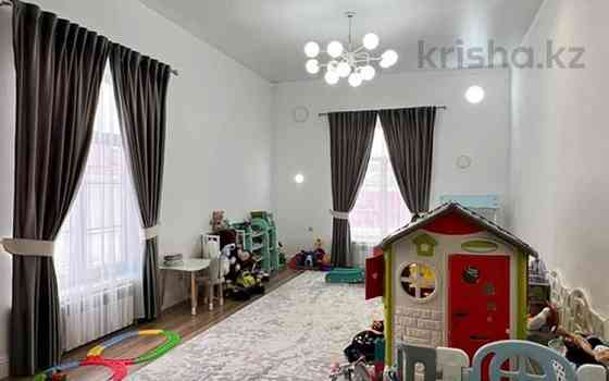 4-комнатный дом, 220 м², 10 сот., мкр Уркер, Шота рустевили - Назым Хикмета Astana