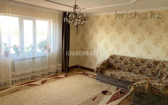 3-комнатный дом, 81 м², 5 сот., М. Утемисова 38/1  - изображение 1