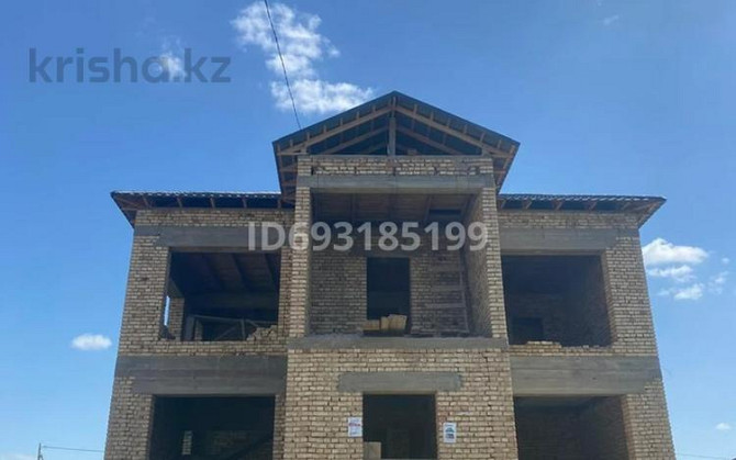 8-комнатный дом, 200 м², 8 сот., мкр Достык Солтустик саяжай - Тулеметова Shymkent - photo 1