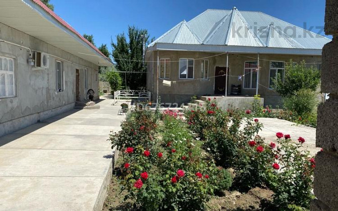 8-комнатный дом, 300 м², 10 сот., 1 пер Орынкулова 140а  - photo 3