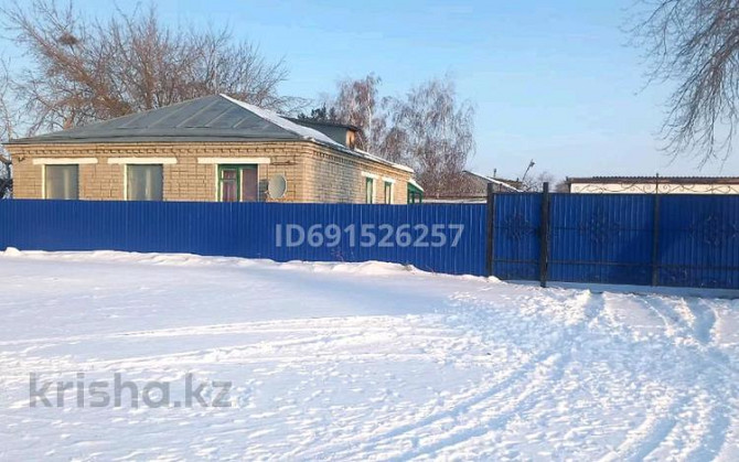 6-комнатный дом, 100 м², 10 сот., Победы 45 - Продам дом в селе Береговое улица Победы дом 45 района  - photo 1