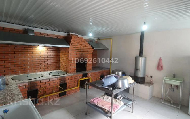 8-комнатный дом, 390 м², 12 сот., 4 квартал 411 - 14 километр  - photo 8