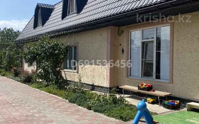 10-комнатный дом, 600 м², 12 сот., Тенистый 1  - изображение 1