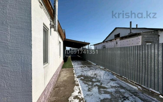 5-комнатный дом, 90 м², 8 сот., Бауыржан Момышулы 89/1 - Толе би ауылы Shu - photo 1