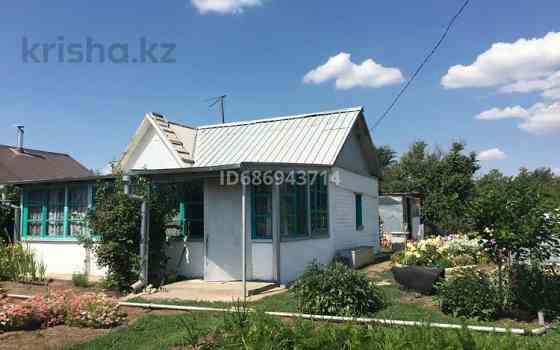 Дача с участком в 10 сот., С/т Факел, ул. Абрикосовая Уральск