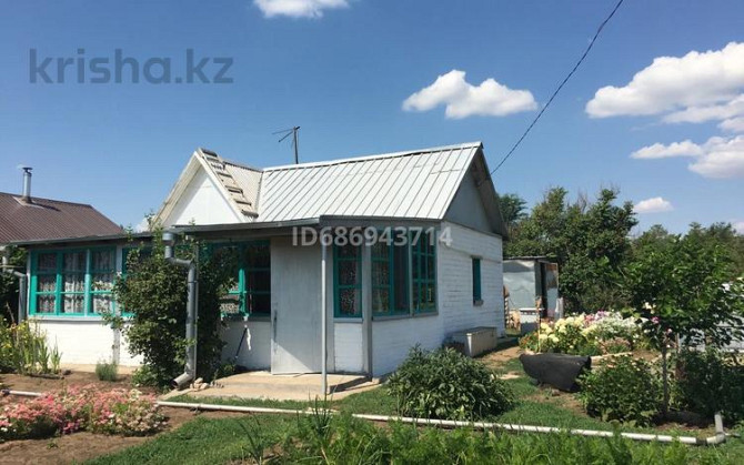 Дача с участком в 10 сот., С/т Факел, ул. Абрикосовая Уральск - изображение 2