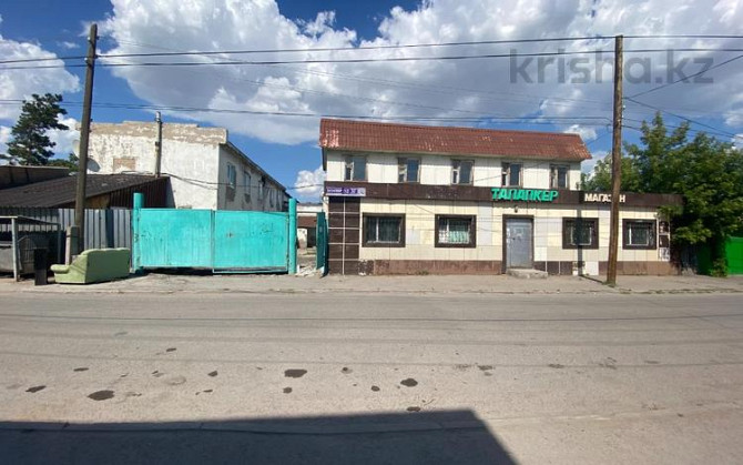 8-комнатный дом, 484.4 м², 0.1281 сот., Талапкерская 12 Астана - изображение 1