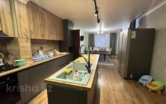 6-комнатный дом, 190 м², 11.5 сот., мкр Акжар, Тамшыбулак 19 Алматы